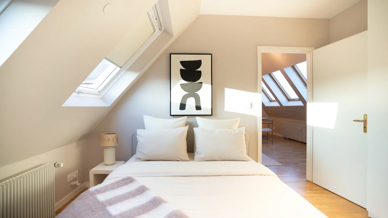 Editorial — Apartment Wohnbereich