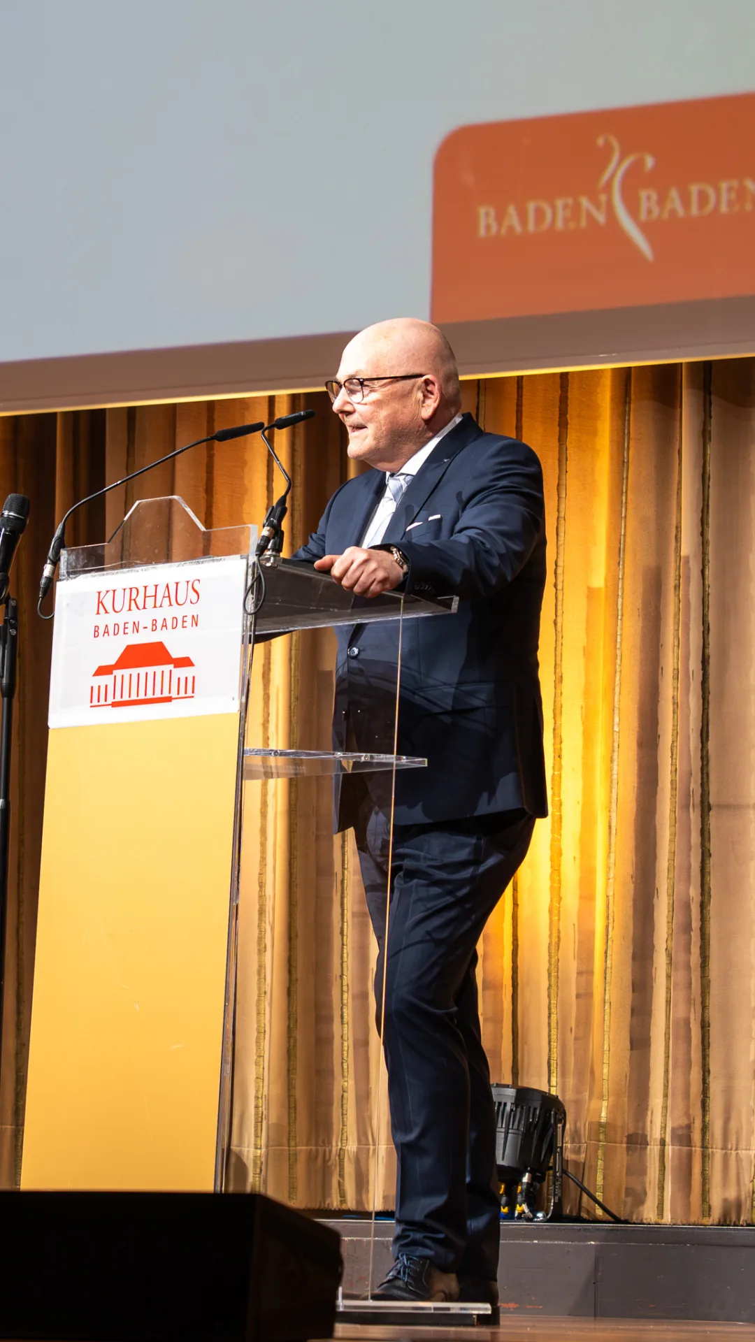 Oberbürgermeister-Kandidat, Wahlkampf 2026 — 01