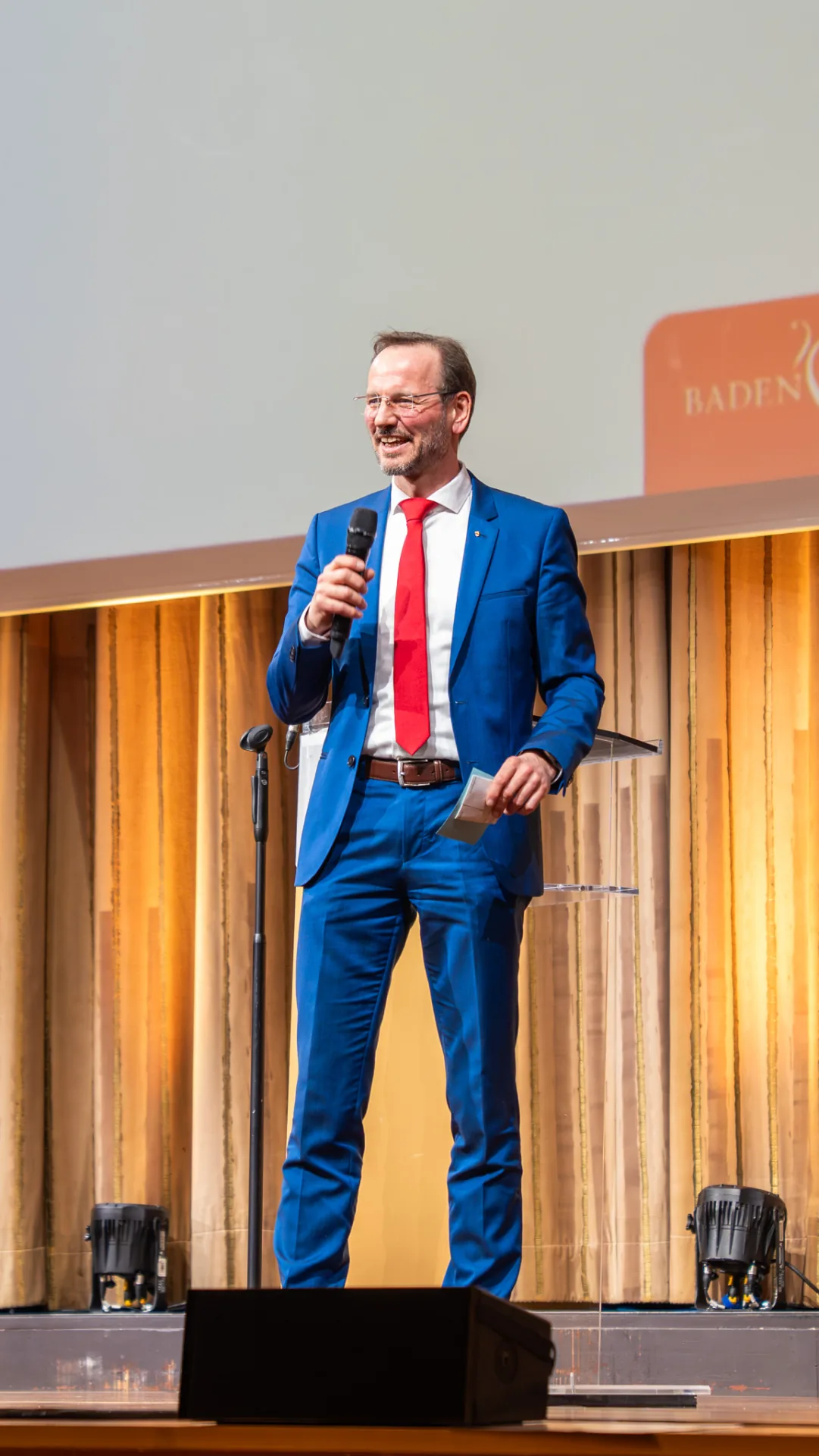 Oberbürgermeister-Kandidat, Wahlkampf 2026 — 03